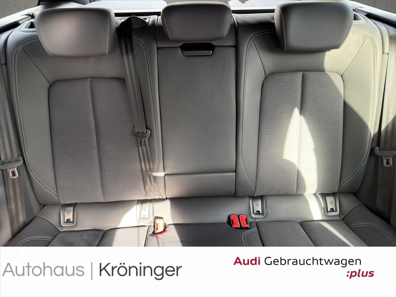 Audi S6 2023 г. Синий, пробег 58526 км