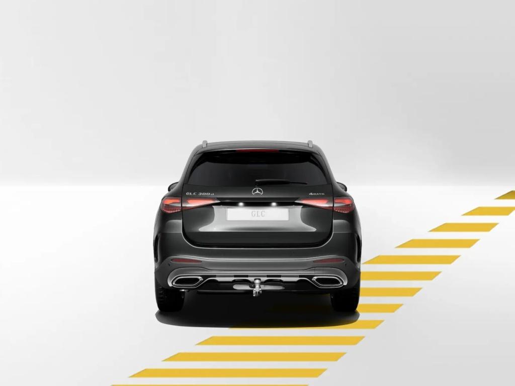 Mercedes-Benz GLC 300 2025 г. Серый, пробег 13970 км