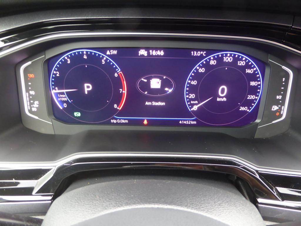 Volkswagen Polo 2021 г. Чёрный, пробег 41452 км