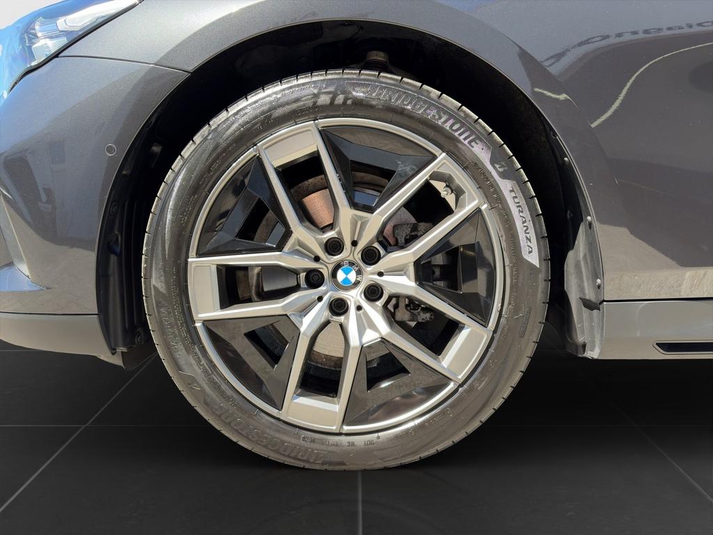 BMW 520 2025 г. Серый, пробег 29841 км