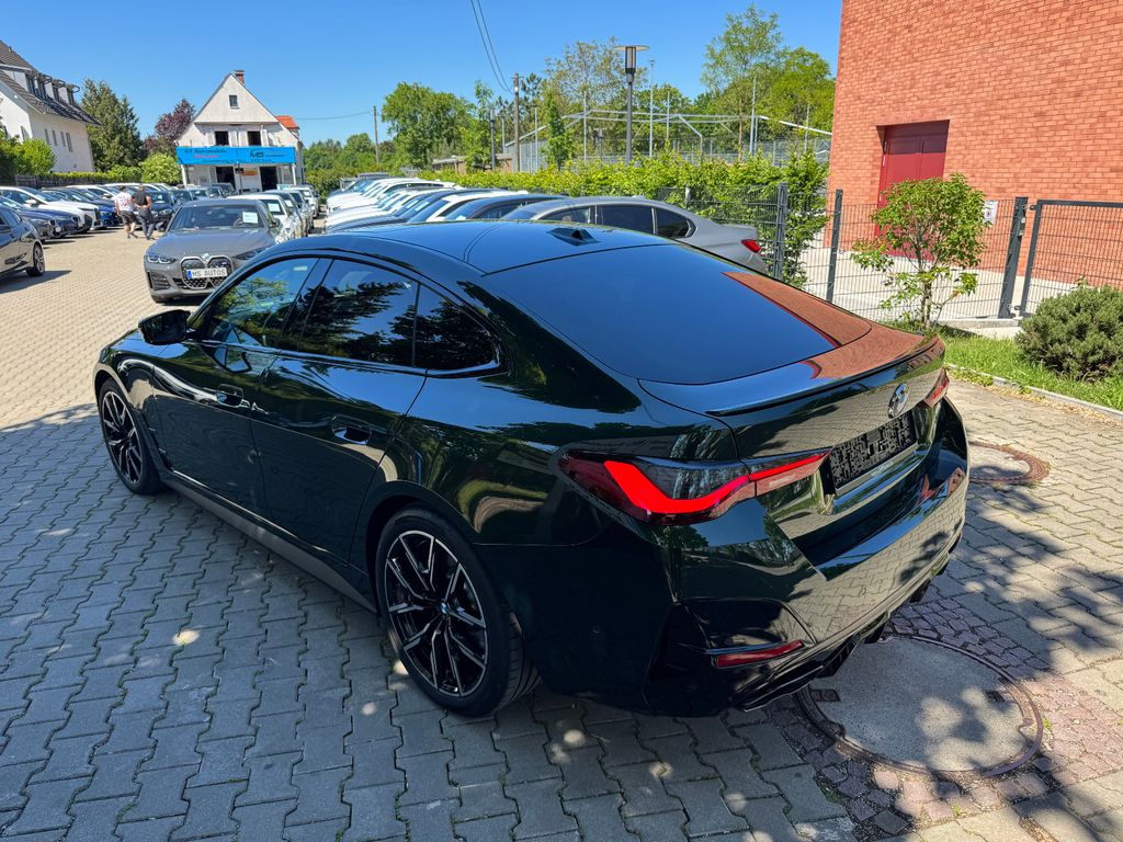 BMW M440 2022 г. Зелёный, пробег 33000 км