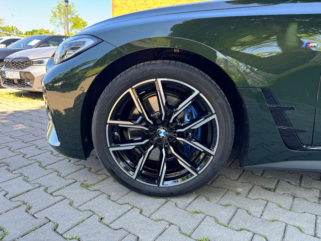 BMW M440 2022 г. Зелёный, пробег 33000 км