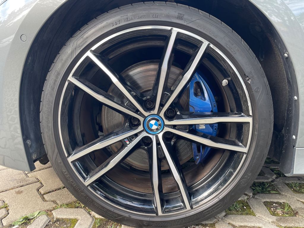 BMW 320 2023 г. Серый, пробег 54800 км