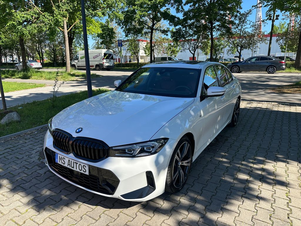 BMW 320 2024 г. Белый, пробег 35000 км