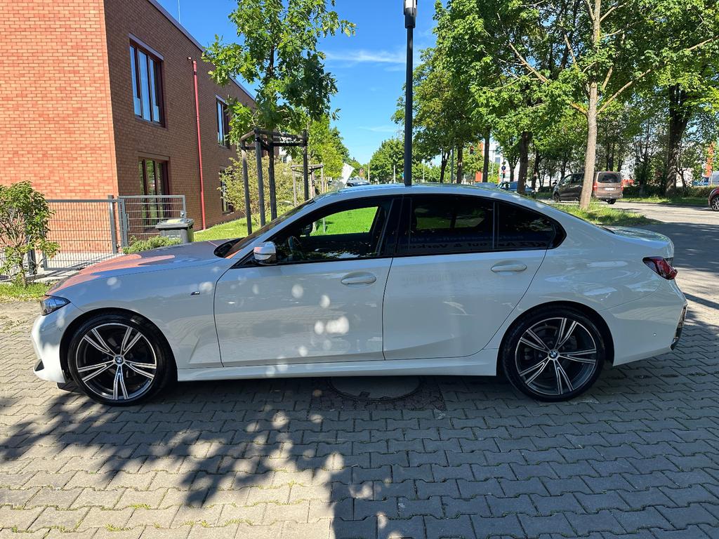 BMW 320 2024 г. Белый, пробег 35000 км