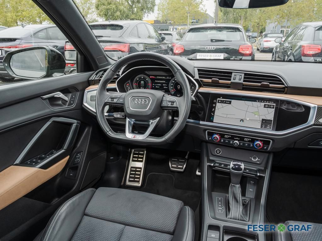 Audi Q3 2023 г. Серый, пробег 25278 км
