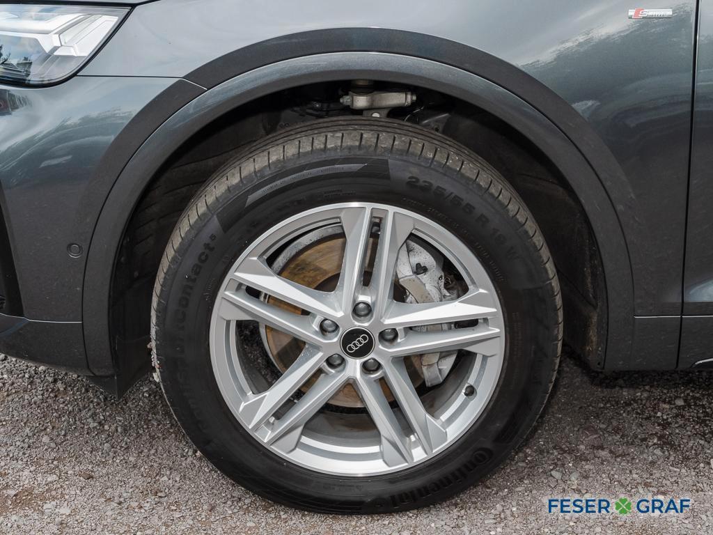 Audi Q5 2025 г. Серый, пробег 23946 км