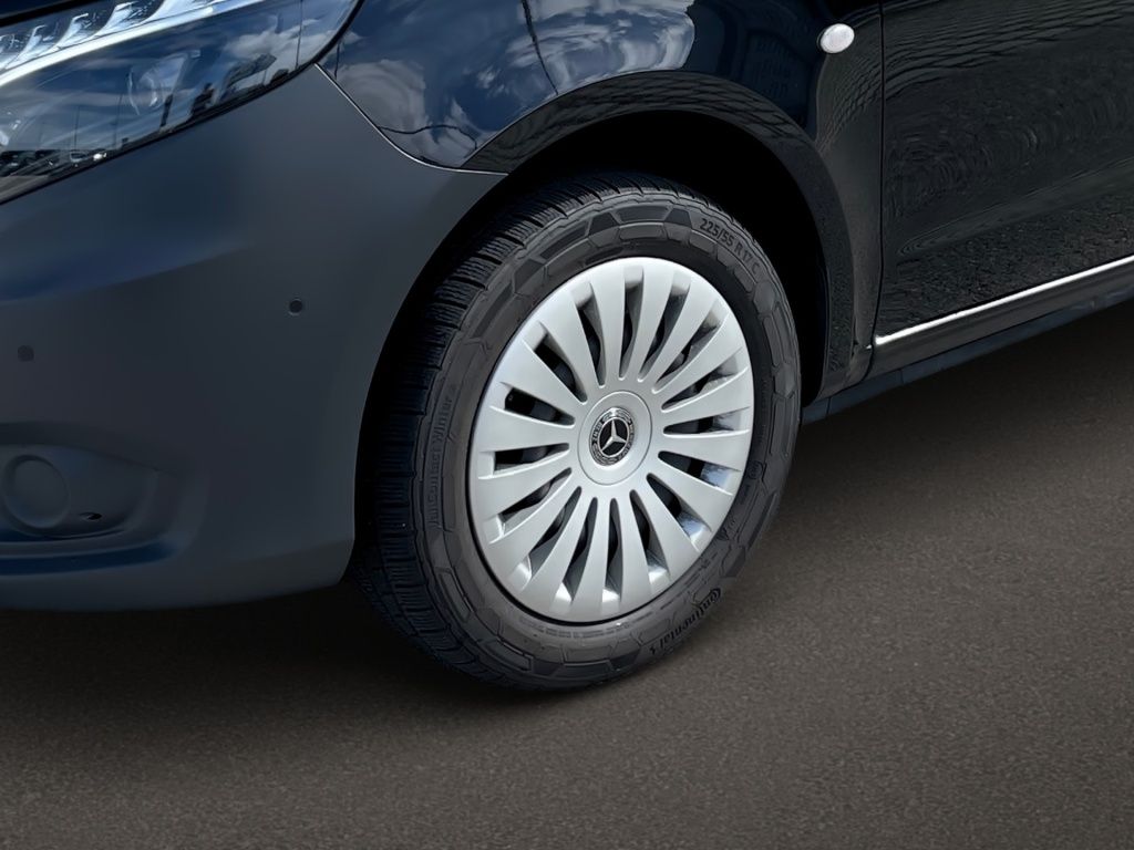 Mercedes-Benz Vito 2024 г. Чёрный, пробег 55990 км