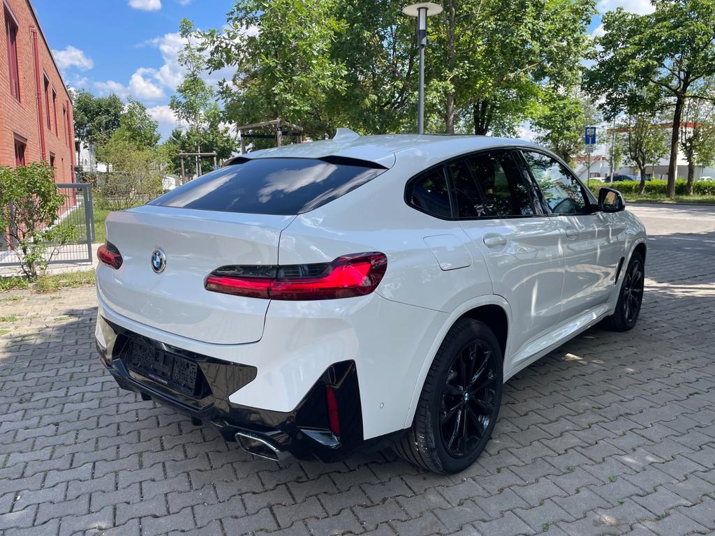 BMW X4 2024 г. Белый, пробег 29000 км