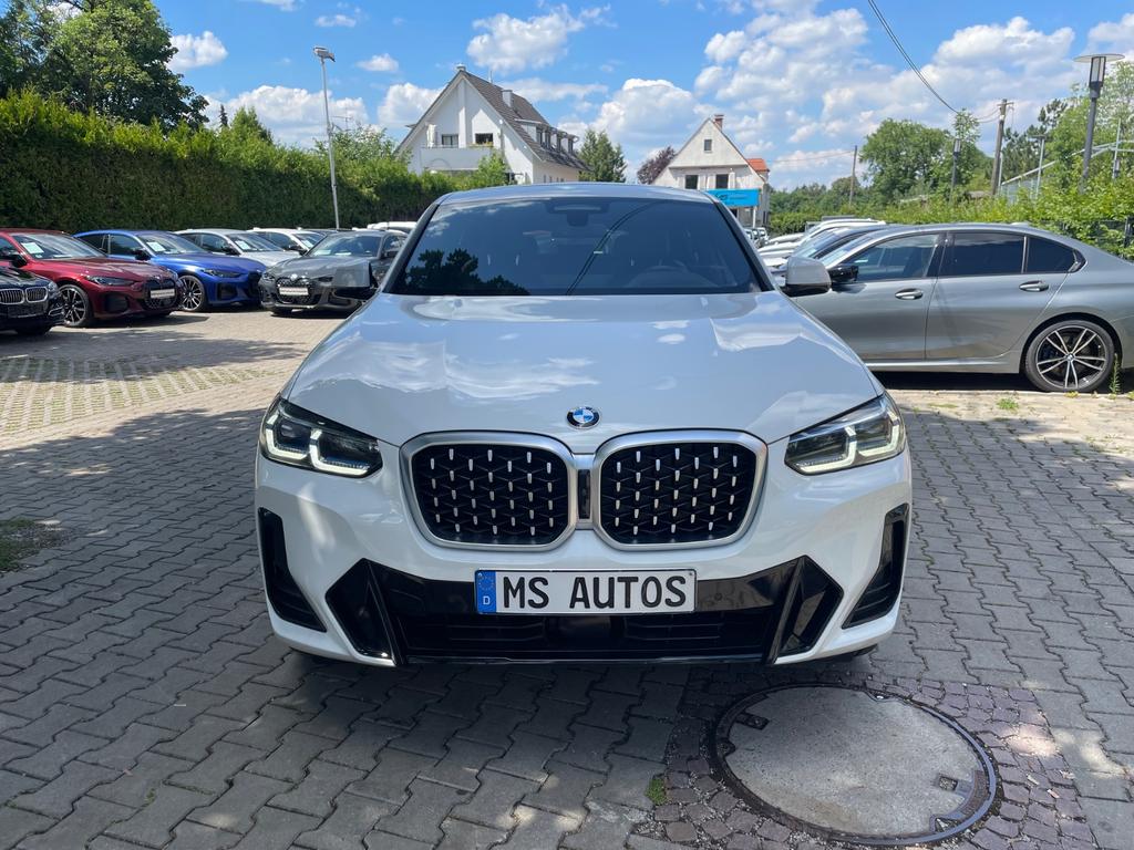 BMW X4 2024 г. Белый, пробег 29000 км