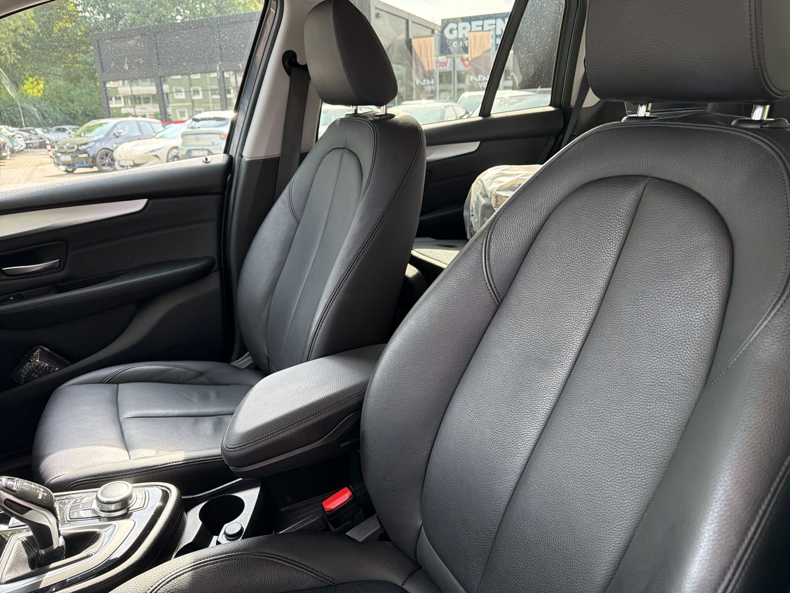 BMW 216 GRAN TOURER 2022 г. Серебристый, пробег 29052 км