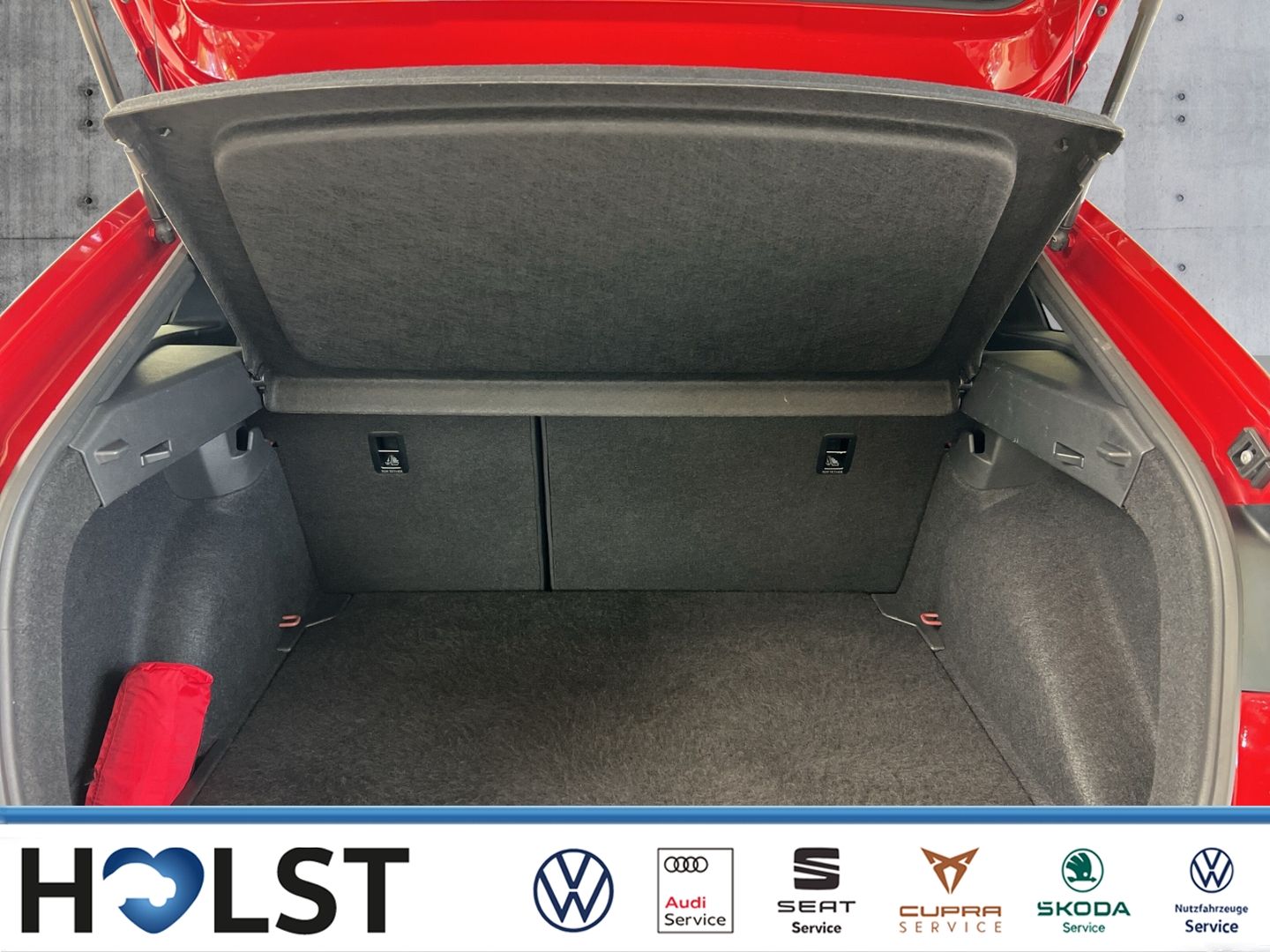 Volkswagen Taigo 2023 г. Красный, пробег 56443 км