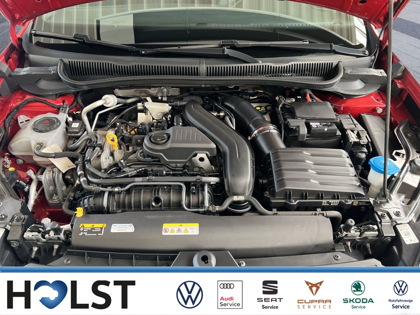 Volkswagen Taigo 2023 г. Красный, пробег 56443 км