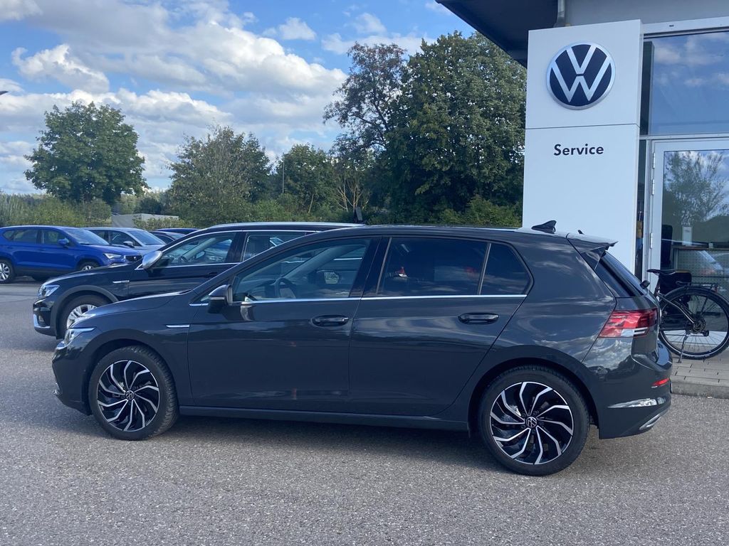 Volkswagen Golf 2023 г. Серый, пробег 38749 км