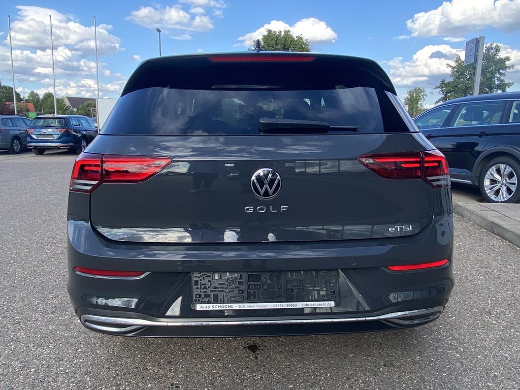 Volkswagen Golf 2023 г. Серый, пробег 38749 км