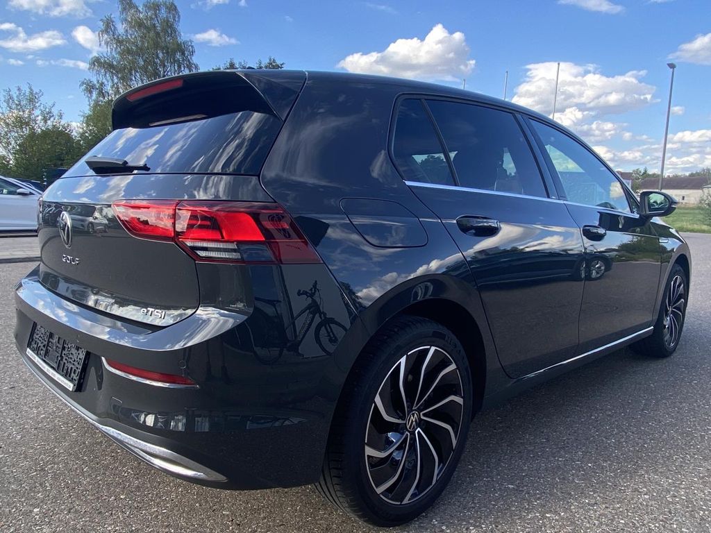 Volkswagen Golf 2023 г. Серый, пробег 38749 км