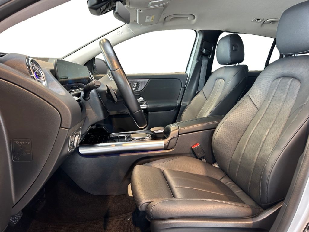 Mercedes-Benz GLA 220 2021 г. Серебристый, пробег 56714 км