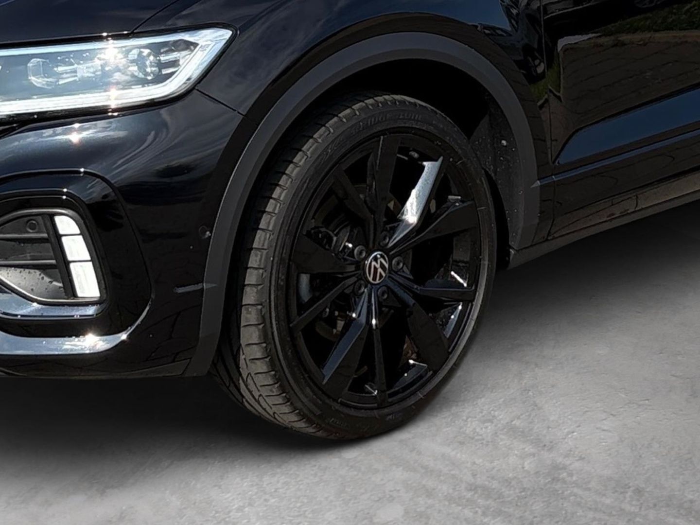 Volkswagen T-Roc 2024 г. Чёрный, пробег 38134 км