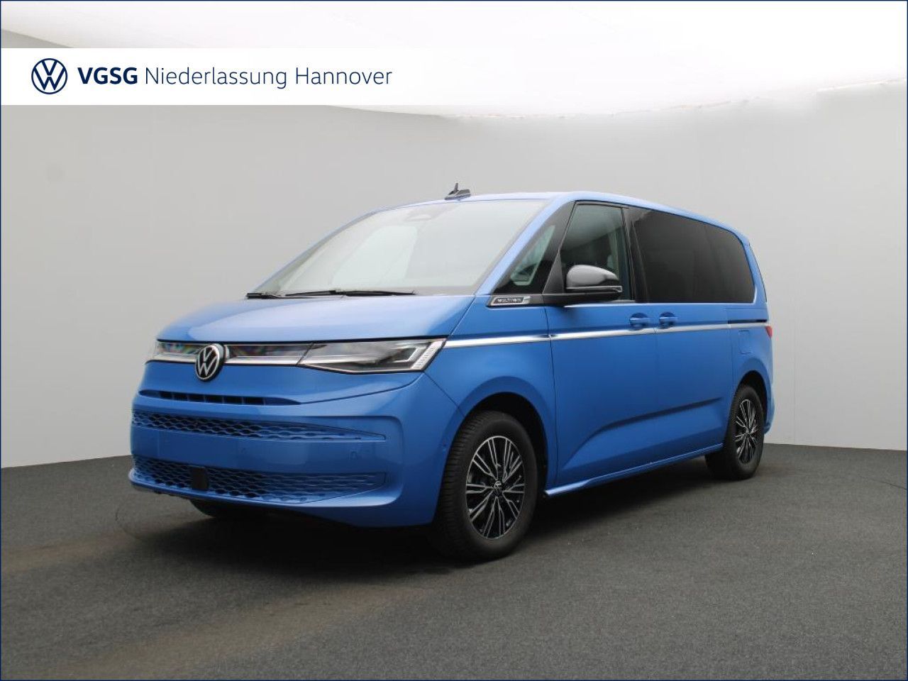 Volkswagen T7 MULTIVAN 2025 г. Синий, пробег 10438 км