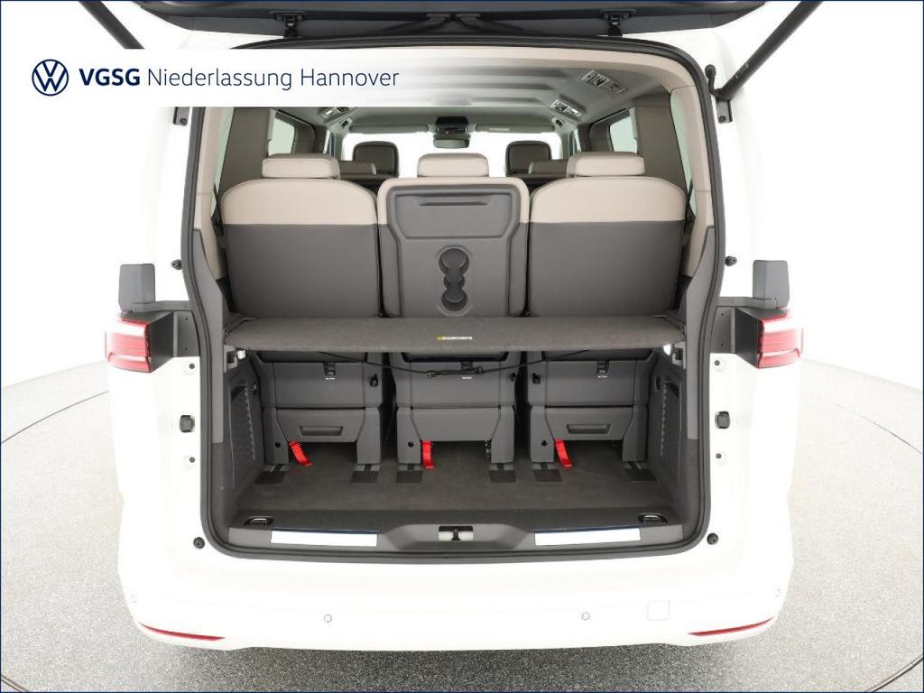 Volkswagen T7 MULTIVAN 2025 г. Белый, пробег 18852 км