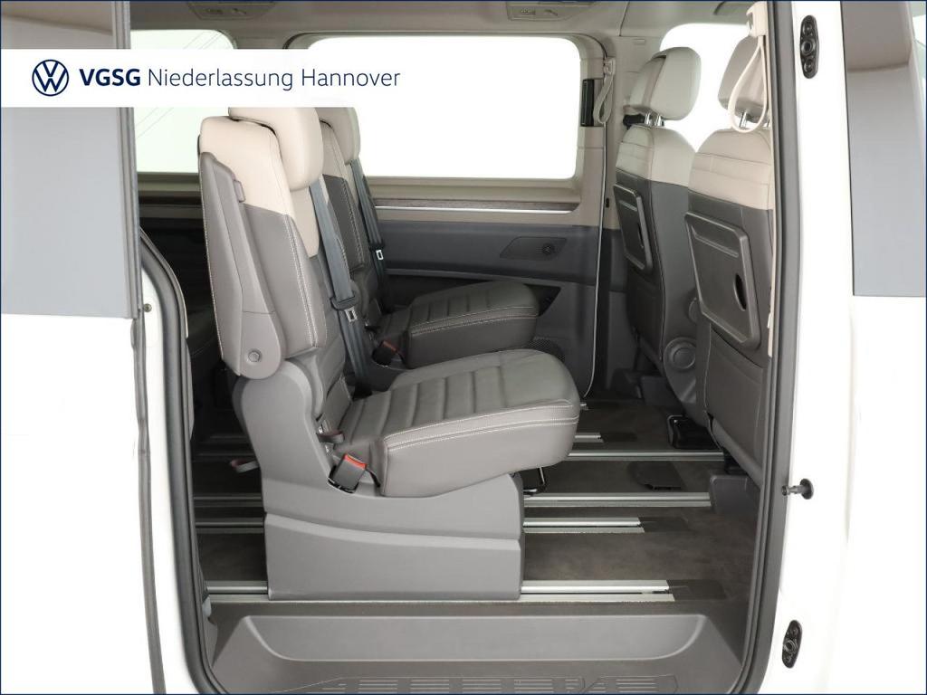 Volkswagen T7 MULTIVAN 2025 г. Белый, пробег 18852 км