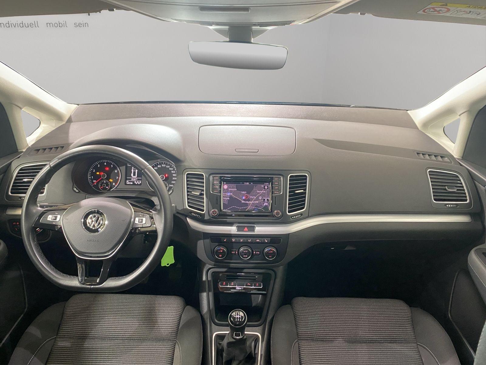 Volkswagen Sharan 2022 г. Серый, пробег 52780 км