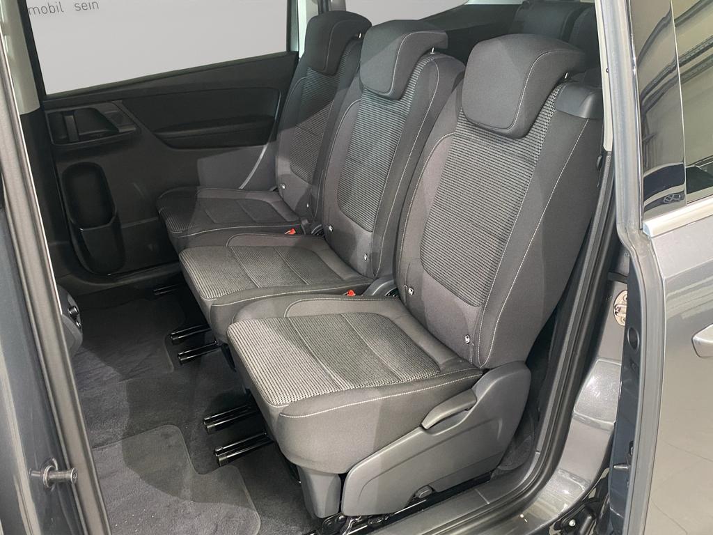 Volkswagen Sharan 2022 г. Серый, пробег 52780 км