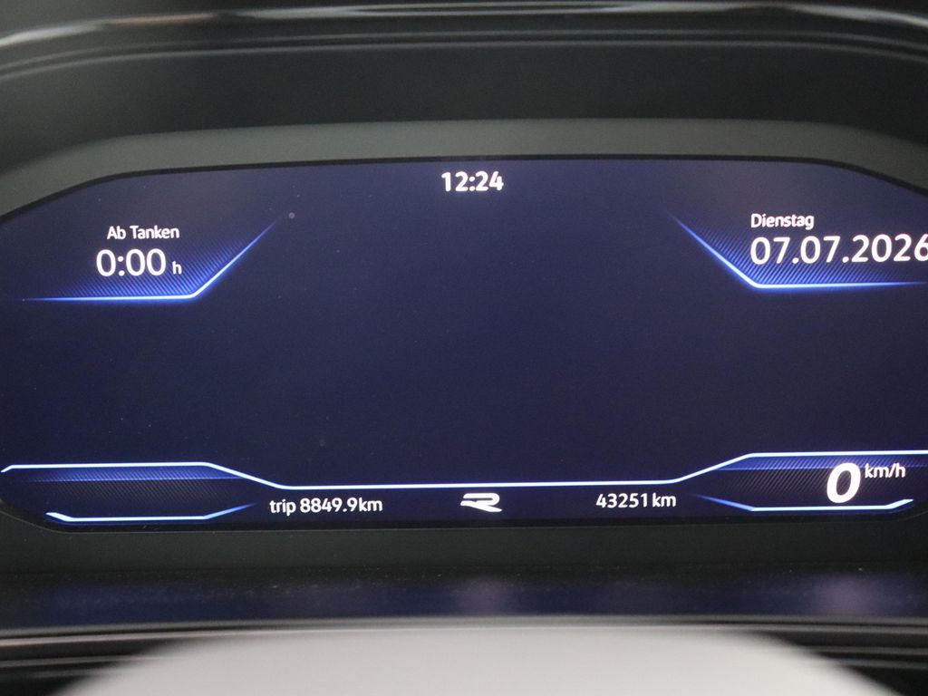 Volkswagen T-Roc 2023 г. Серый, пробег 43247 км
