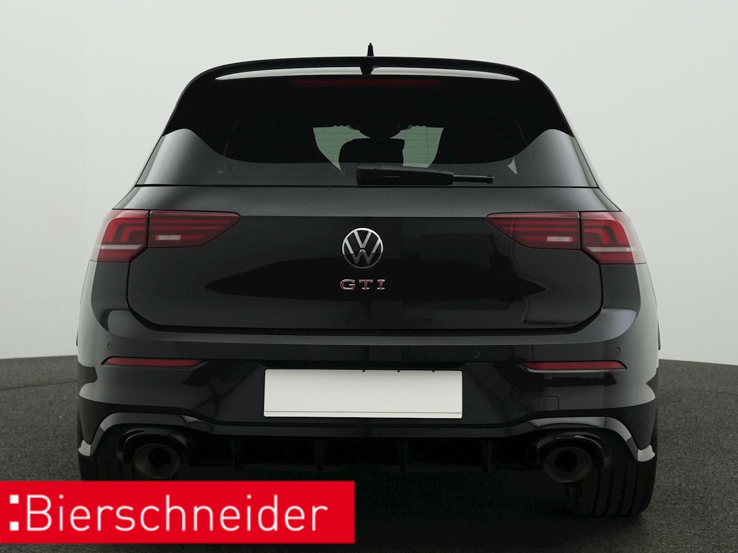 Volkswagen Golf 2025 г. Чёрный, пробег 2925 км