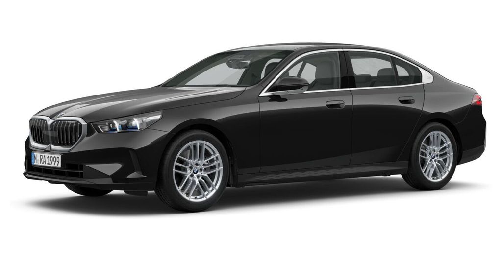 BMW 540 2025 г. Чёрный, пробег 42606 км