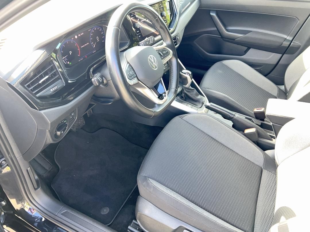 Volkswagen Polo 2023 г. Чёрный, пробег 45822 км
