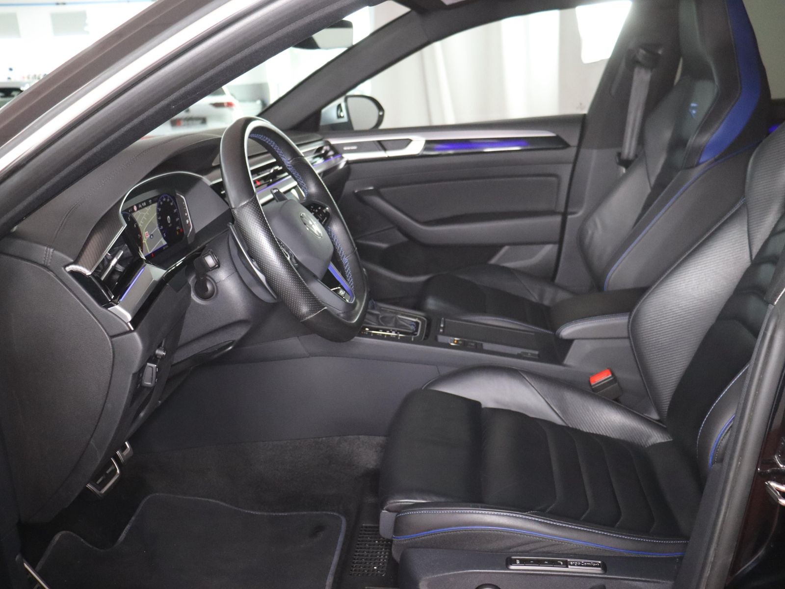 Volkswagen Arteon 2023 г. Чёрный, пробег 38875 км