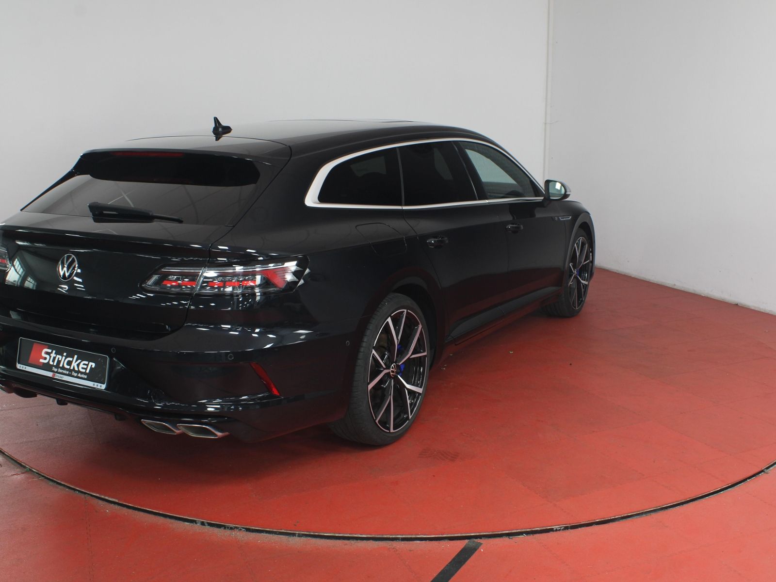 Volkswagen Arteon 2023 г. Чёрный, пробег 38875 км
