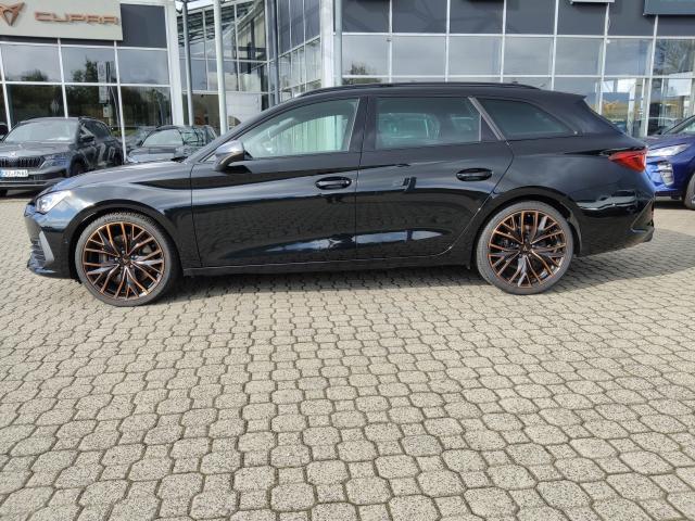 Cupra Leon 2022 г. Чёрный, пробег 59486 км