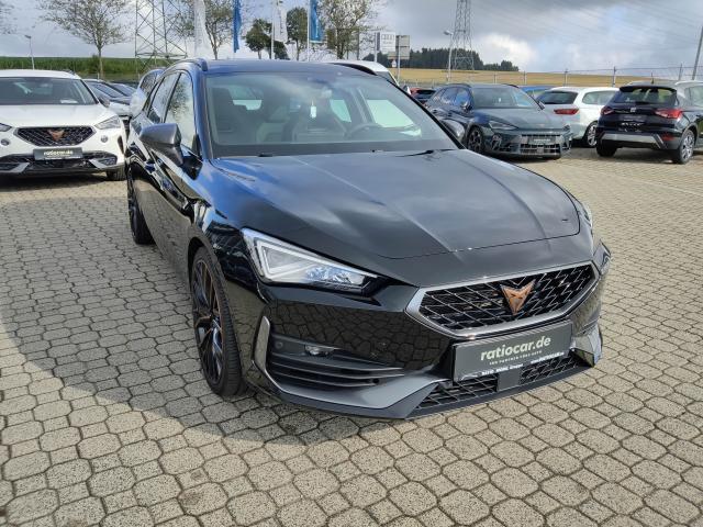 Cupra Leon 2022 г. Чёрный, пробег 59486 км