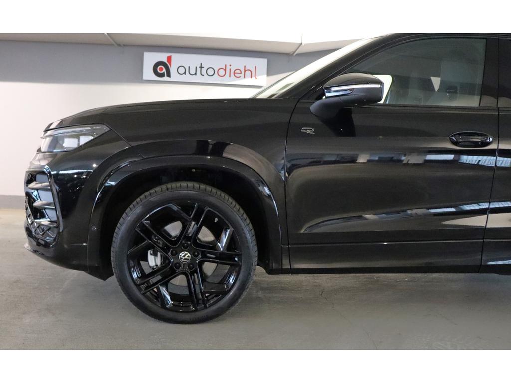 Volkswagen Tayron 2025 г. Чёрный, пробег 10835 км