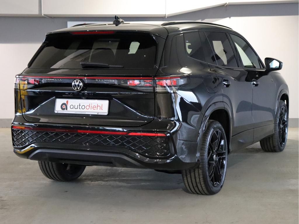 Volkswagen Tayron 2025 г. Чёрный, пробег 10835 км