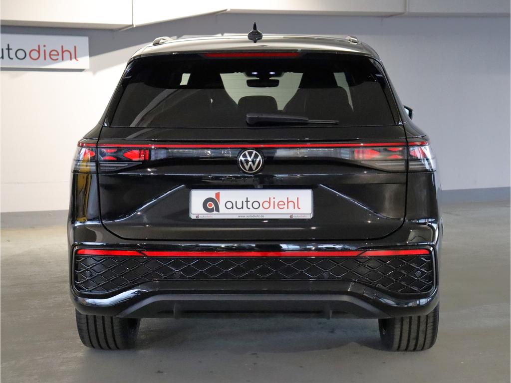Volkswagen Tayron 2025 г. Чёрный, пробег 10835 км