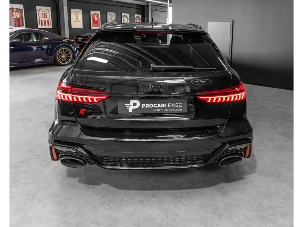 Audi RS6 2025 г. Чёрный, пробег 42000 км