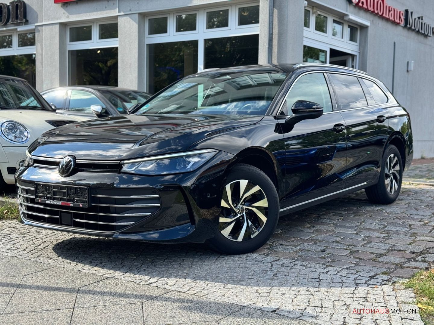 Volkswagen Passat 2024 г. Чёрный, пробег 45638 км