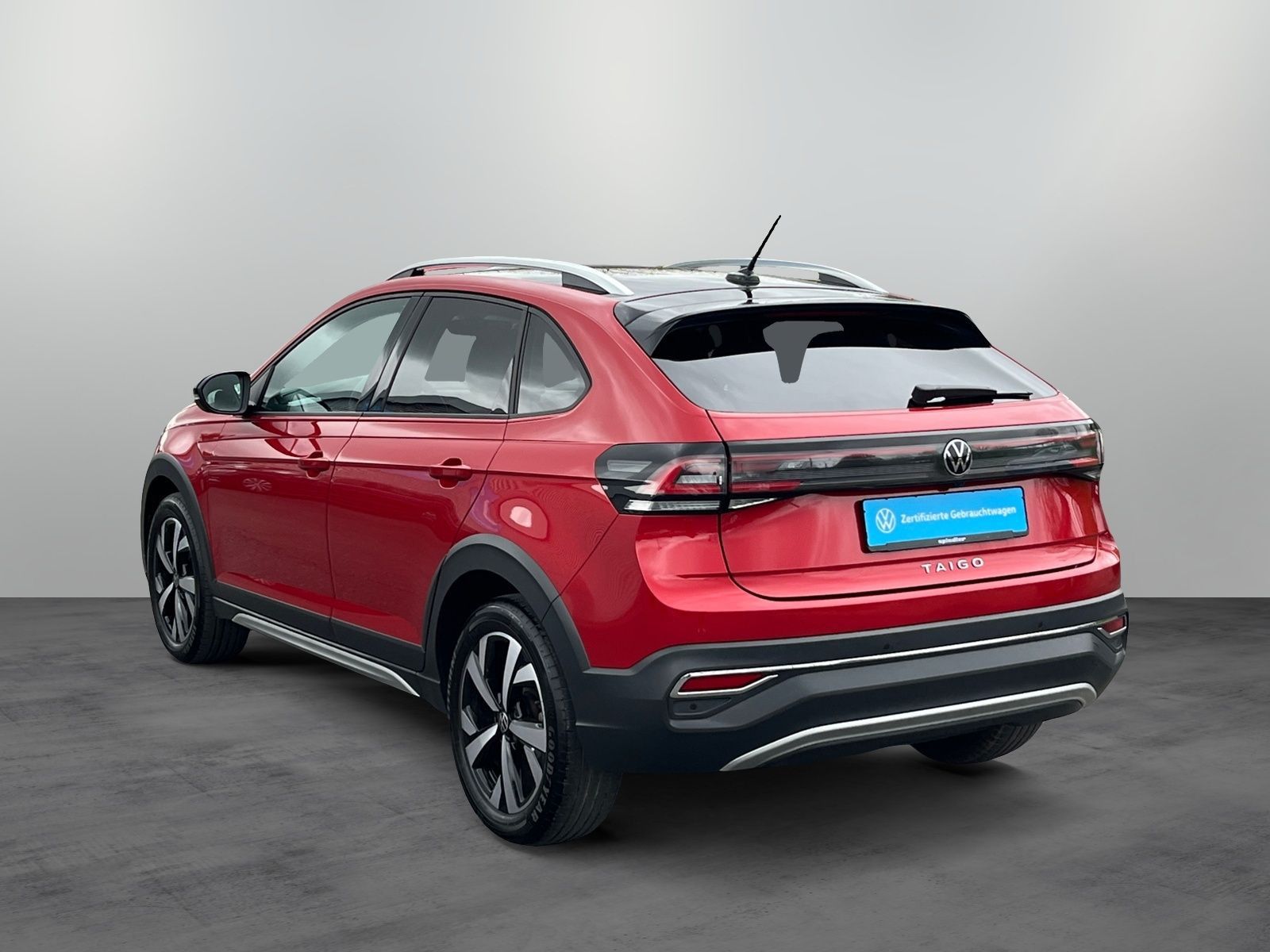 Volkswagen Taigo 2022 г. Красный, пробег 40000 км