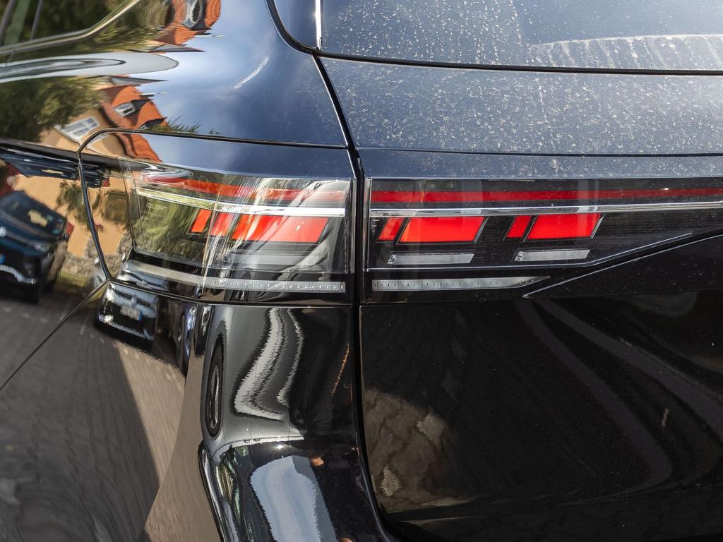 Volkswagen PASSAT VARIANT 2026 г. Чёрный, пробег 6500 км