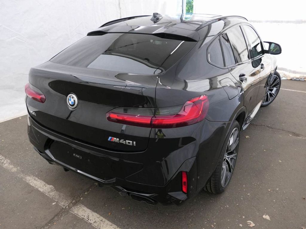 BMW X4 M40 2025 г. Чёрный, пробег 14549 км