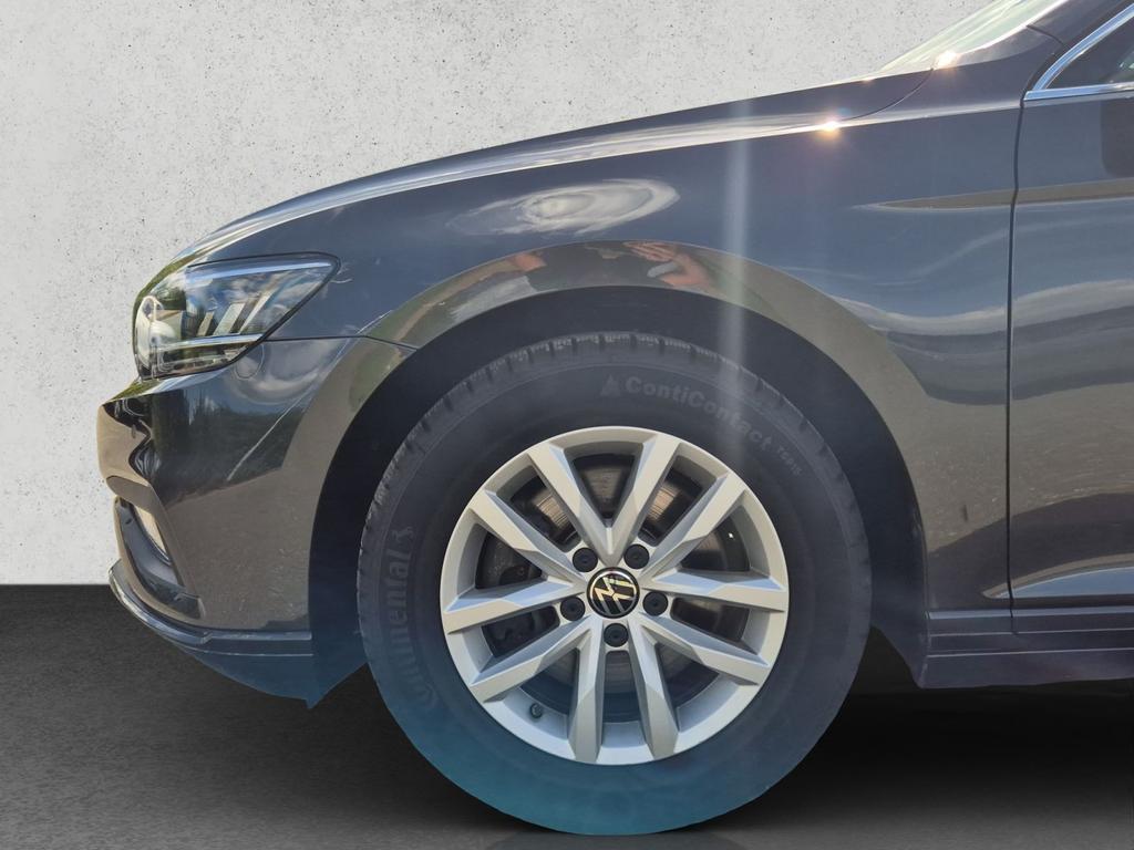 Volkswagen PASSAT VARIANT 2022 г. Серый, пробег 50700 км