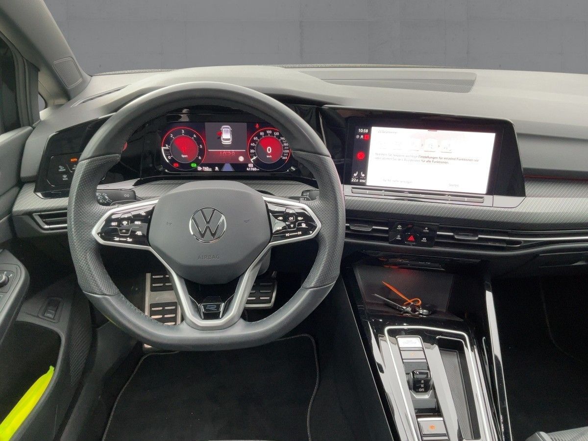 Volkswagen Golf 2024 г. Чёрный, пробег 41757 км