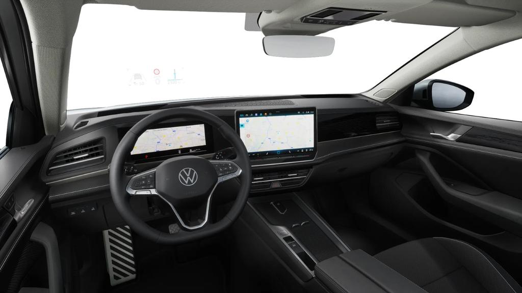 Volkswagen PASSAT VARIANT 2024 г. Белый, пробег 26458 км