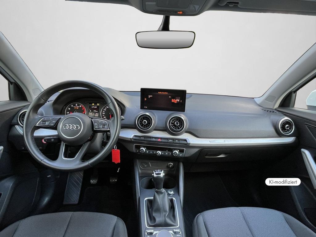 Audi Q2 2023 г. Белый, пробег 47500 км