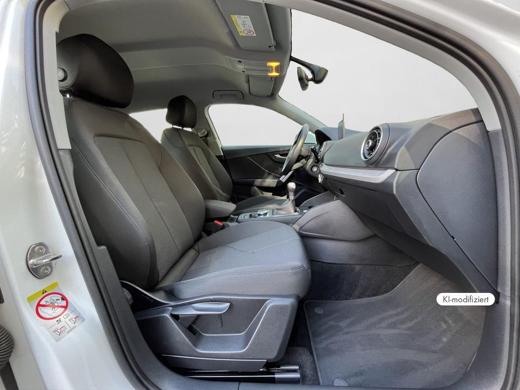 Audi Q2 2023 г. Белый, пробег 47500 км
