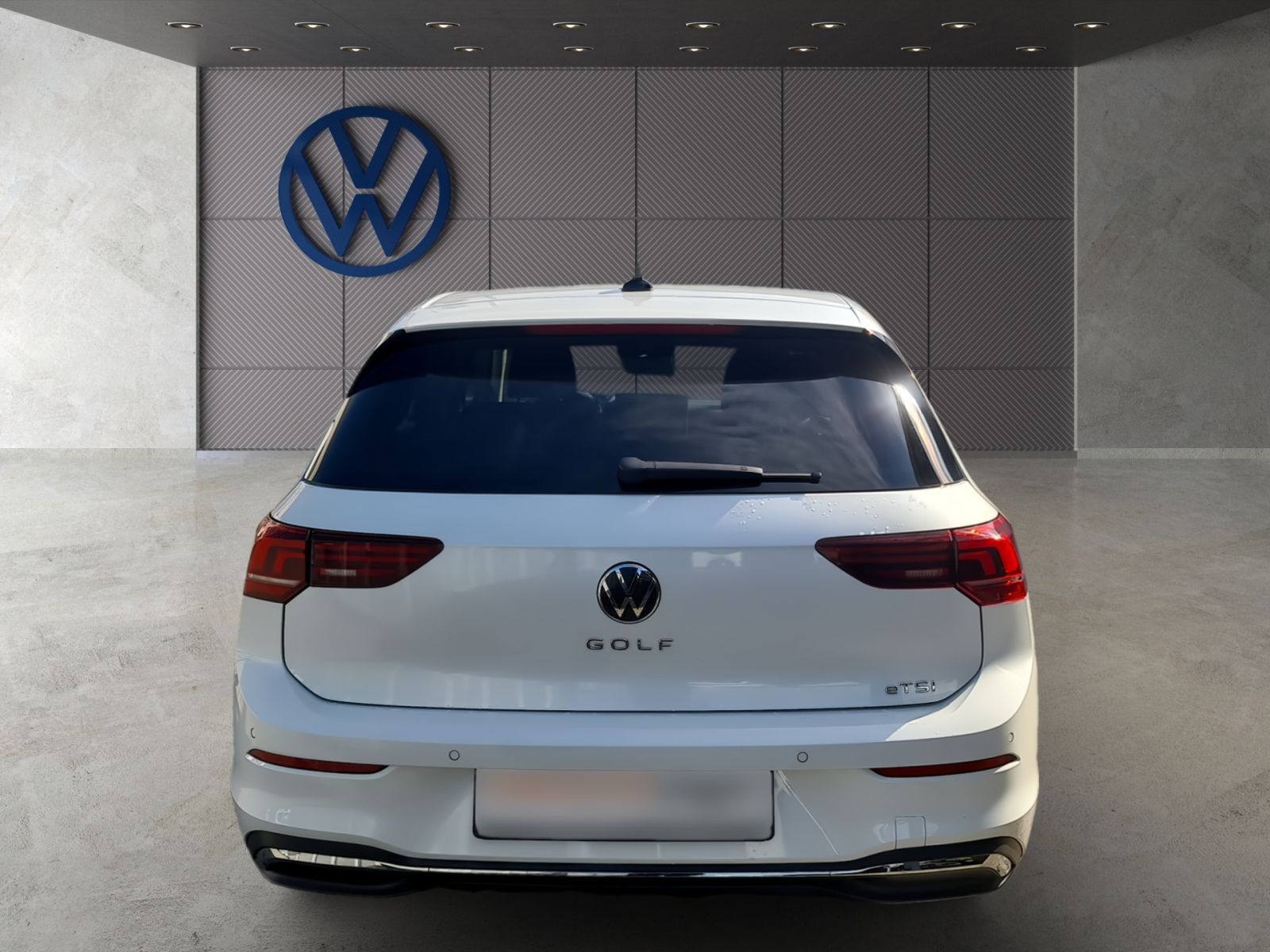Volkswagen Golf 2025 г. Белый, пробег 25173 км