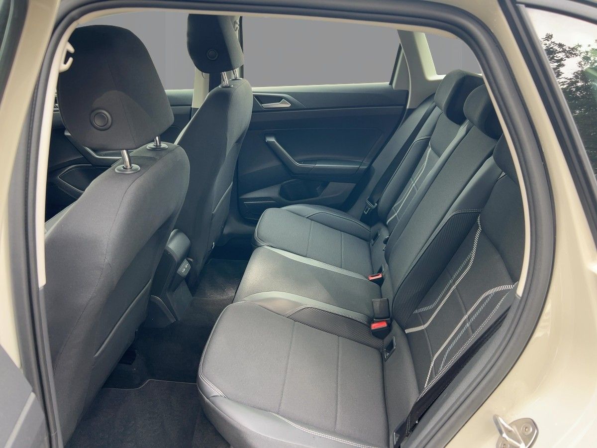 Volkswagen Taigo 2022 г. Серый, пробег 35719 км